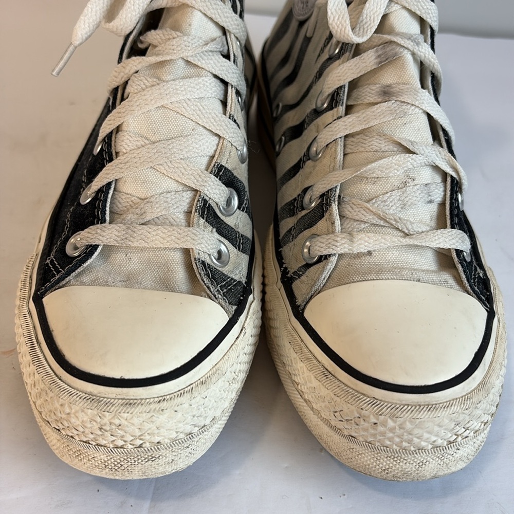 Converse Twisted Black and Zebra Print Plaform Hightops - Picture 9 of 16